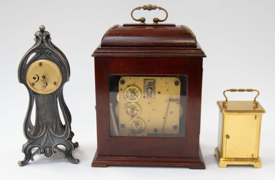 A 20th century bracket clock, with a Tander movement, the clock having gilt brass detail and dark - Image 2 of 2