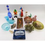 A collection of mixed glassware to include; three pieces of Carnival glass, three pieces of Vaseline