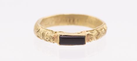 An early to mid 18th century mourning/memento finger ring, c.1720-30,  comprising a bezel set