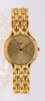 Longines: a Gents 18ct gold Longines quartz wristwatch, comprising a round signed gold tone dial,