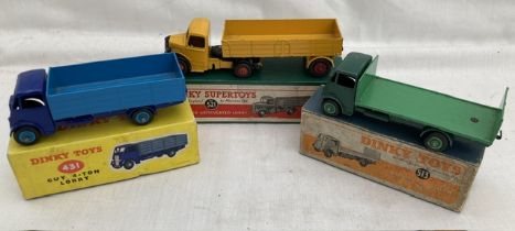 Dinky: A collection of three original Dinky Toys to comprise: Bedford Articulated Lorry 521 in