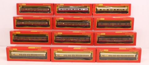 Hornby: A collection of twelve boxed Triang Hornby, OO Gauge coaches to comprise: R26, R428, R748,