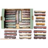 OO Gauge: A collection of assorted unboxed OO Gauge coaches of varying manufactures. General wear