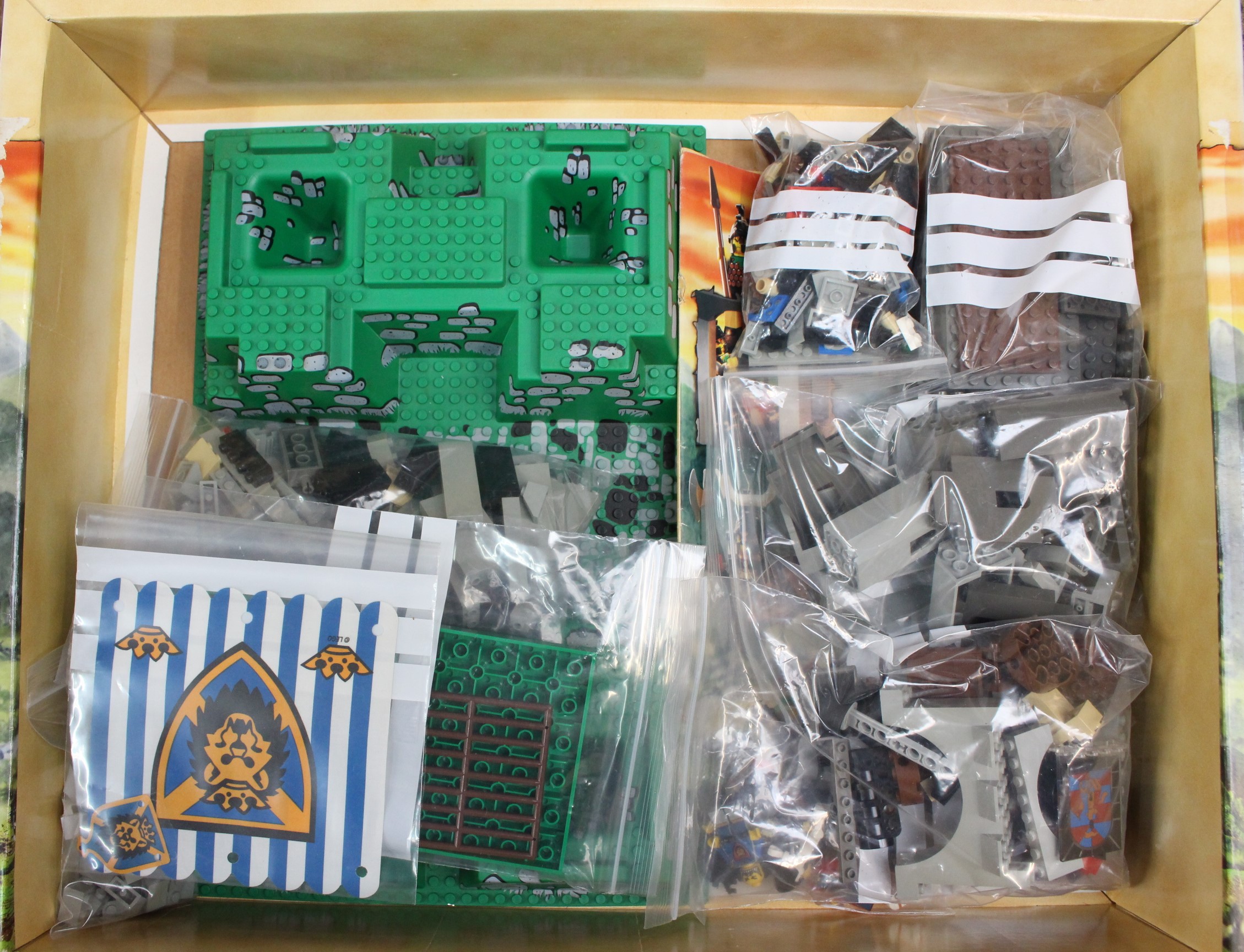 Lego: A collection of assorted boxed and complete Lego sets to include ...