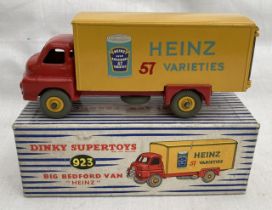 Dinky: A boxed Dinky Supertoys, Big Bedford Heinz Lorry, Reference 923. In very near mint condition,