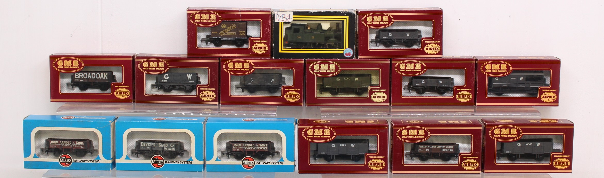 OO Gauge: A collection of approximately twenty-five boxed OO Gauge rolling stock wagons including: - Bild 2 aus 3