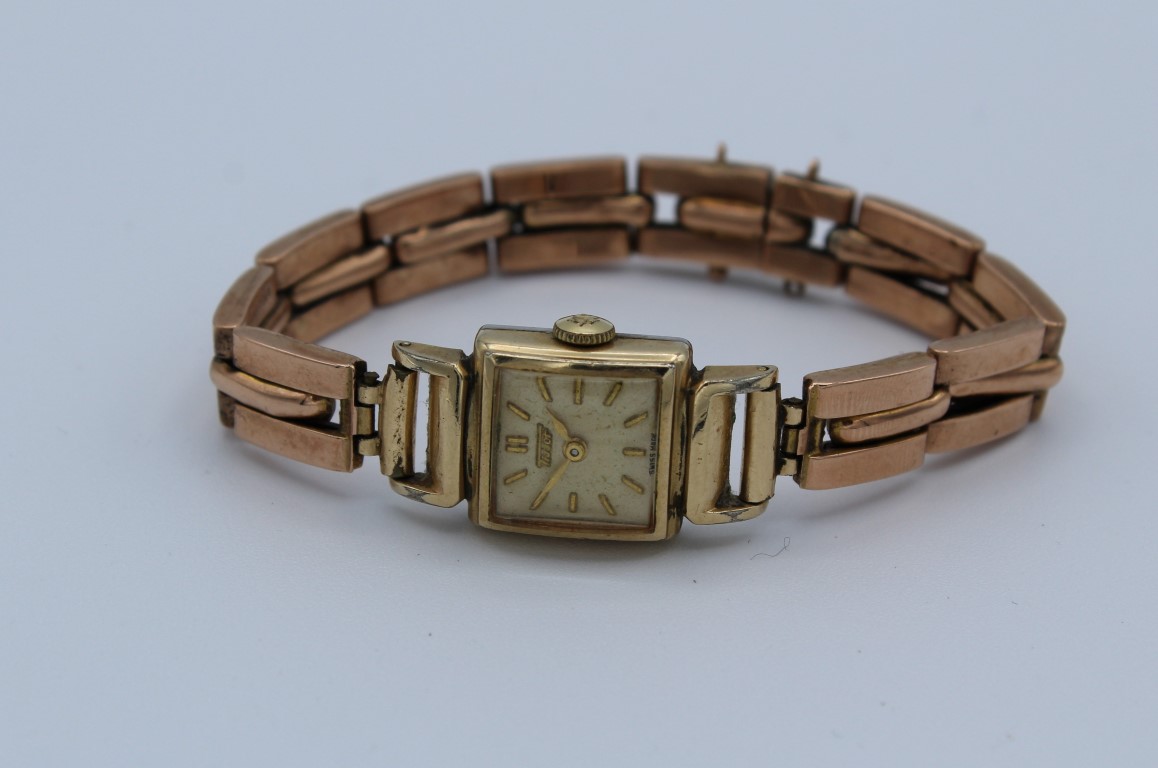 A Tissot gilded ladies wristwatch, with mechanical movement, with a "9ct" stamped rose yellow - Image 2 of 2