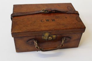 Finnigans Ltd, Manchester and Liverpool. An Edwardian Gentleman's stitched leather shooting case