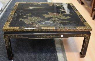 Large lacquered black Chinese coffee table, square top, Japanese detail