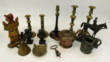 A collection of mixed 19th/20th Century metal ware items to include; pewter tankards, brass trivets,