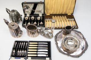 Collection of Silver plated items to inc cased mid 20th C Flatwares, Trays, Tea Pot, Tea Set, Hat