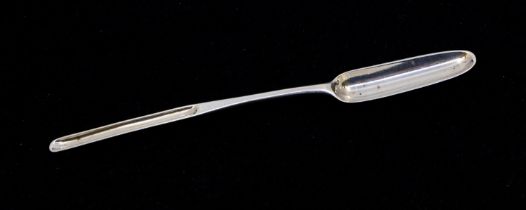 A George III silver marrow scoop, hallmarked by George Smith III & William Fearn, London, 1786,