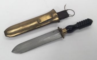 A vintage ‘Siebe Gorman’ style divers knife. The piece is seemingly unmarked, but conforms to