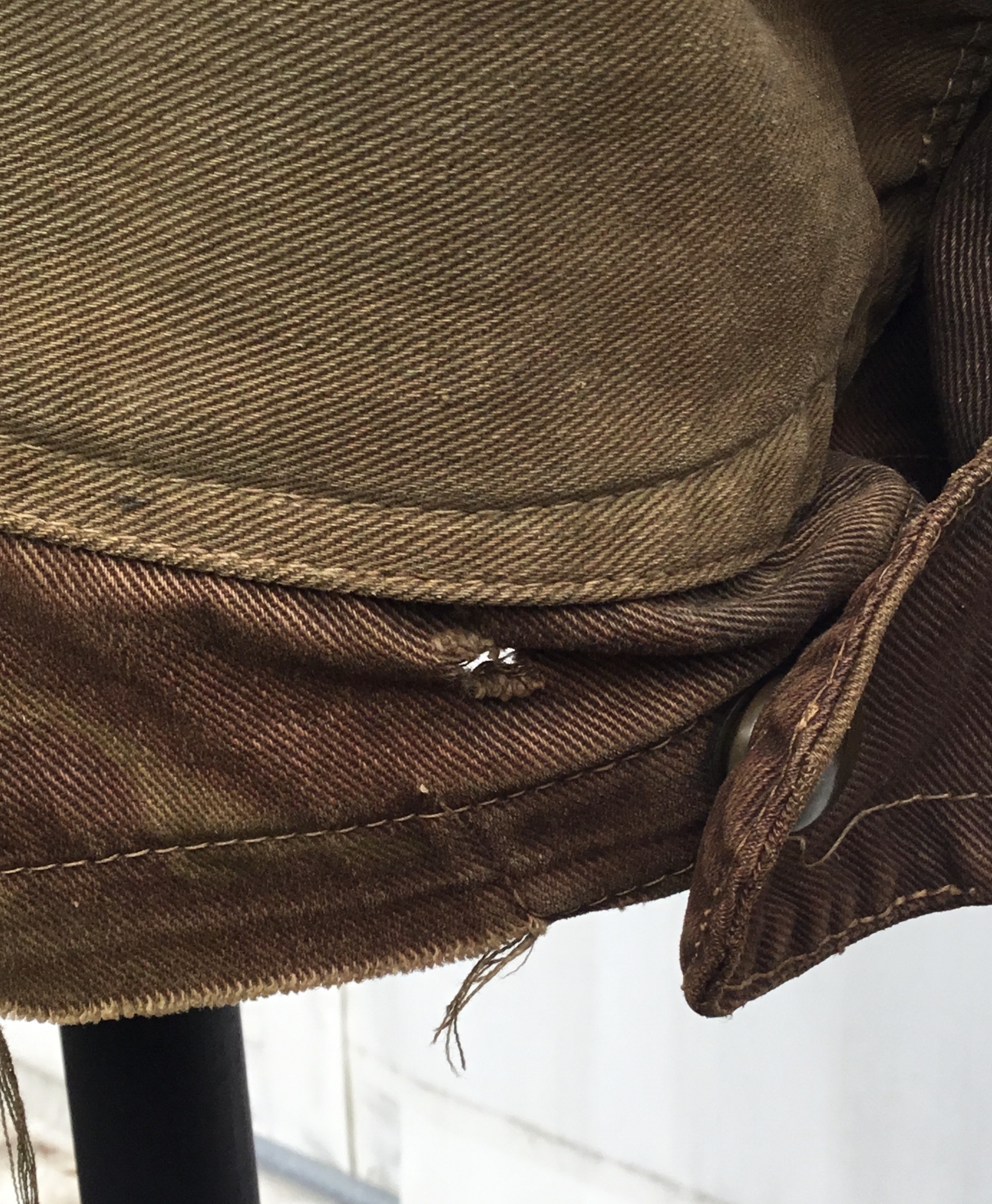 A WW2 era 1945 dated ‘Denison’ airborne paratrooper’s smock. Made from heavy duty, windproof - Image 14 of 19