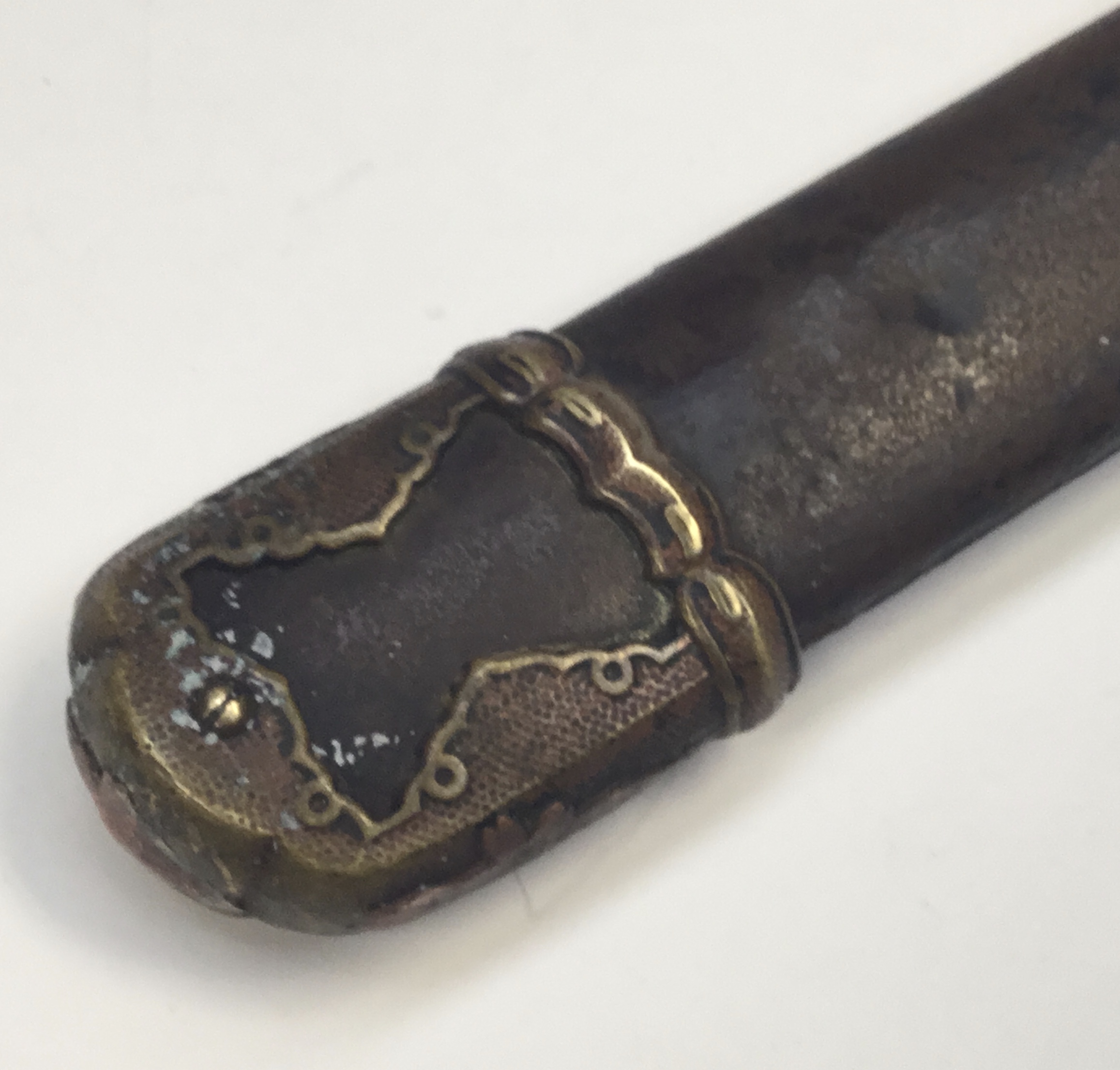 A WW2 era Japanese Katana sword. Shagreen handle with leather wrap, bronze mounts and tsuba. - Image 11 of 11