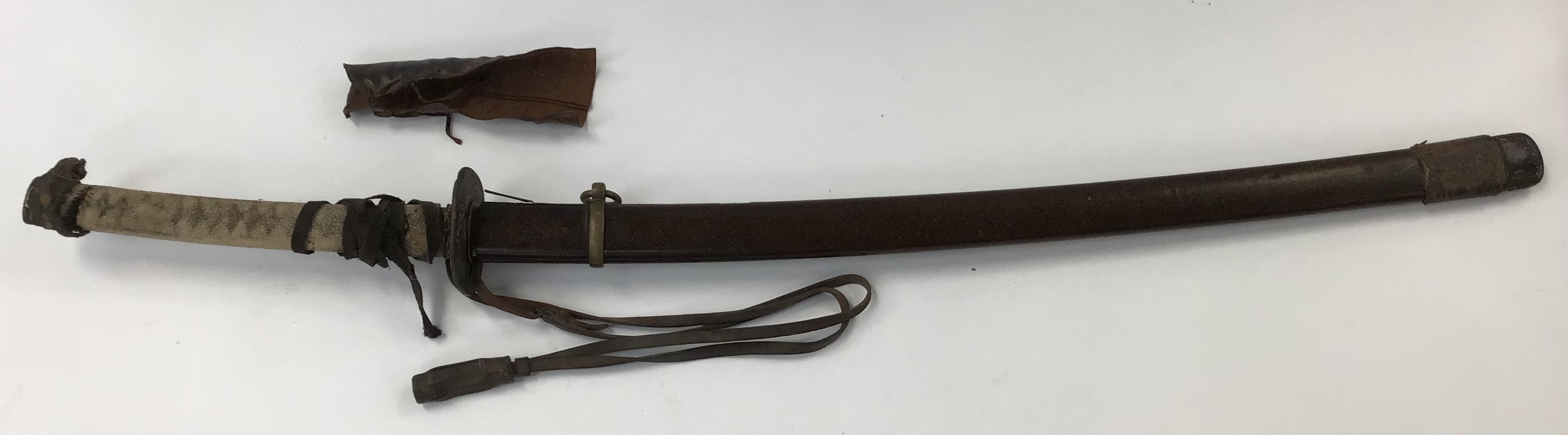Japanese Sword brought back by Sgt Miles from the second world war with paperwork and tags (one - Bild 4 aus 22
