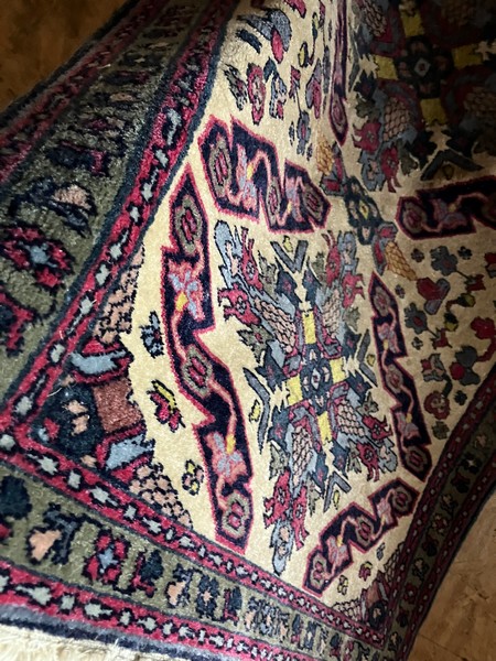 Small blue and cream Persian style / middle eastern rug 3'4" x 32" aprox - Bild 2 aus 2