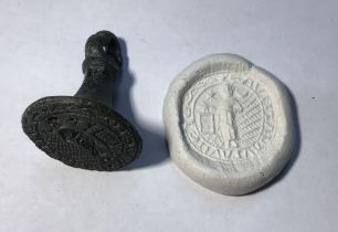 Medieval “chess piece” circular style bronze seal matrix, hexagonally facetted handle with pointed