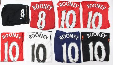 Manchester United: A collection of seven Manchester United short-sleeved football shirts, to