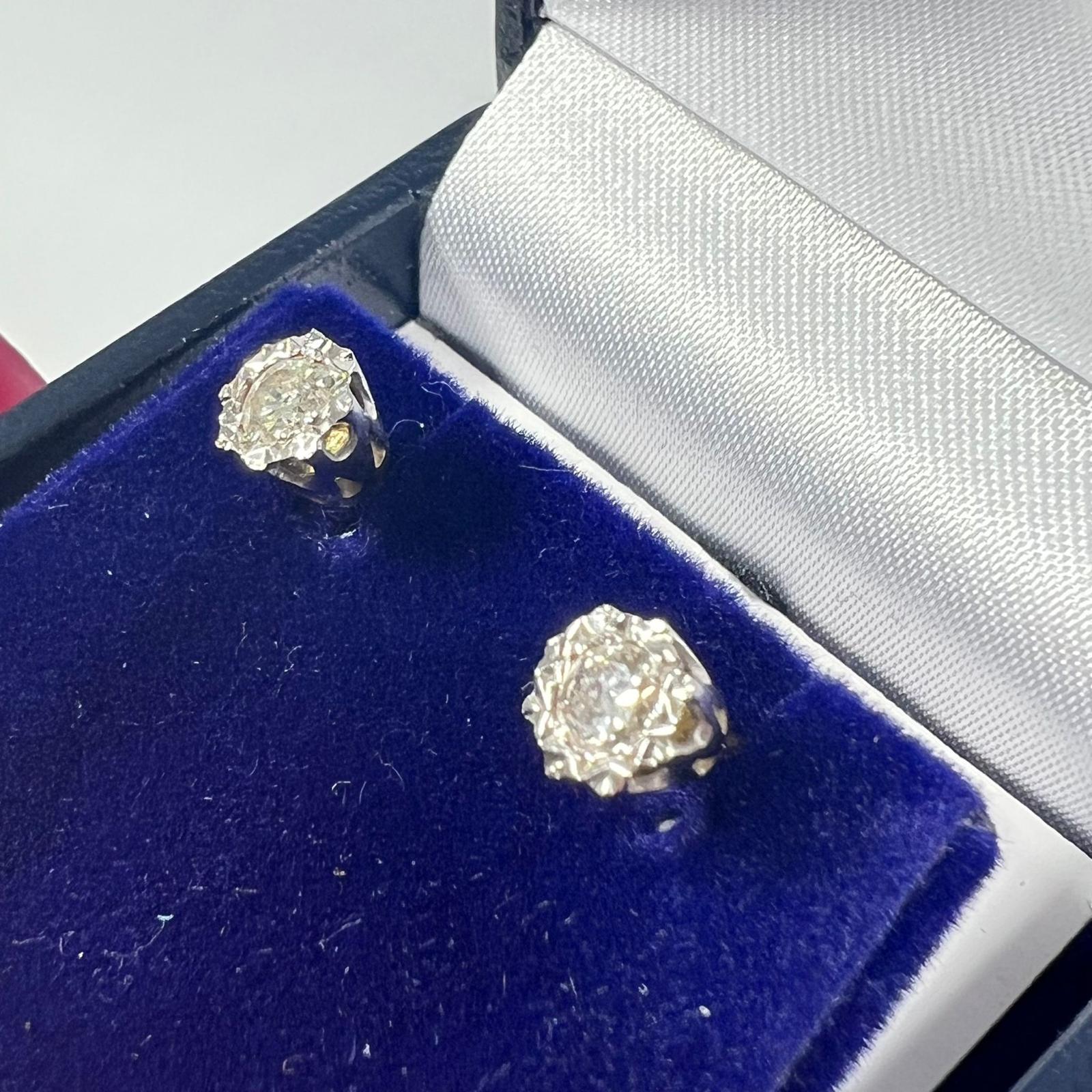 *****AWAY TO VENDOR**** A pair of 18ct yellow gold illusion set diamond stud earrings, approx 1. - Image 2 of 2