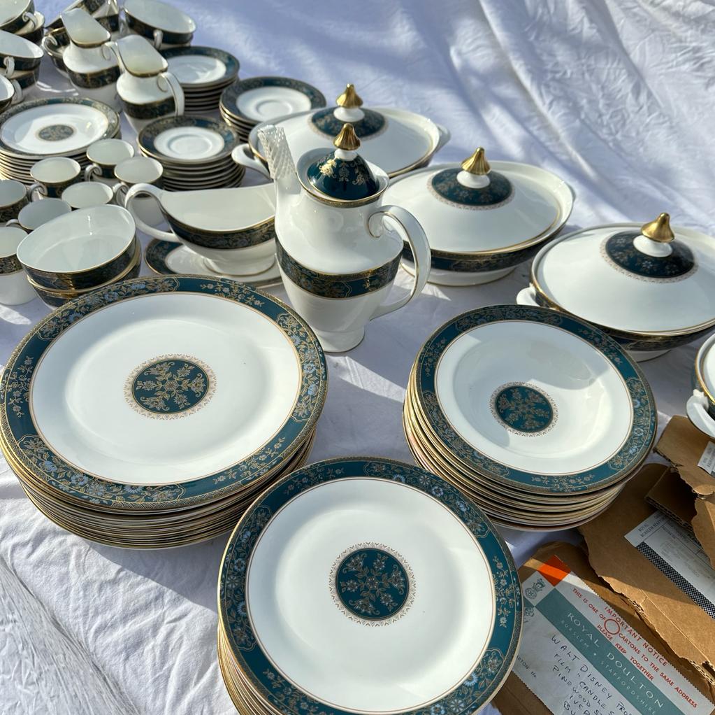 A large collection of Royal Doulton Carlyle dinner service This service was used as a prop in the - Image 10 of 19