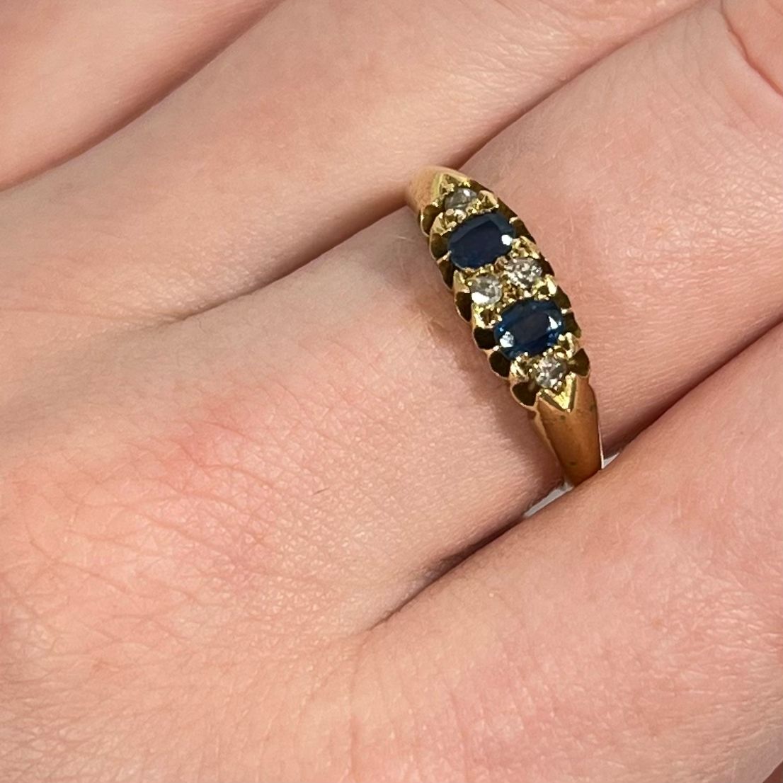 18ct Sapphire & Diamond ring - Birmingham 4g - size P 1/2. - Image 2 of 4