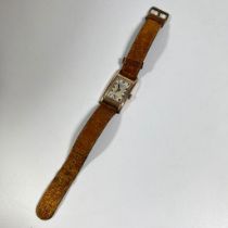 A Bravingtons of London 9ct yellow gold gentlemans manual wind dress watch, approx 21mm case,
