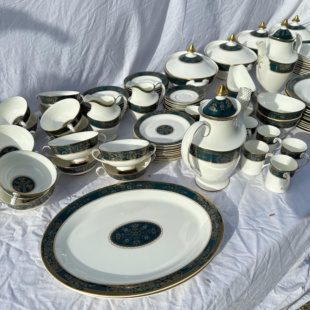 A large collection of Royal Doulton Carlyle dinner service This service was used as a prop in the - Image 18 of 19