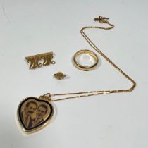 An 18ct yellow gold brooch approx 2grams, a 9ct yellow gold brand ring, size T approx 6.8grams and a