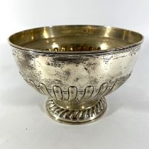 A silver rose bowl London 1902 William Hutton & Sons, approx 520grams, approx 21cm diameter and 14cm