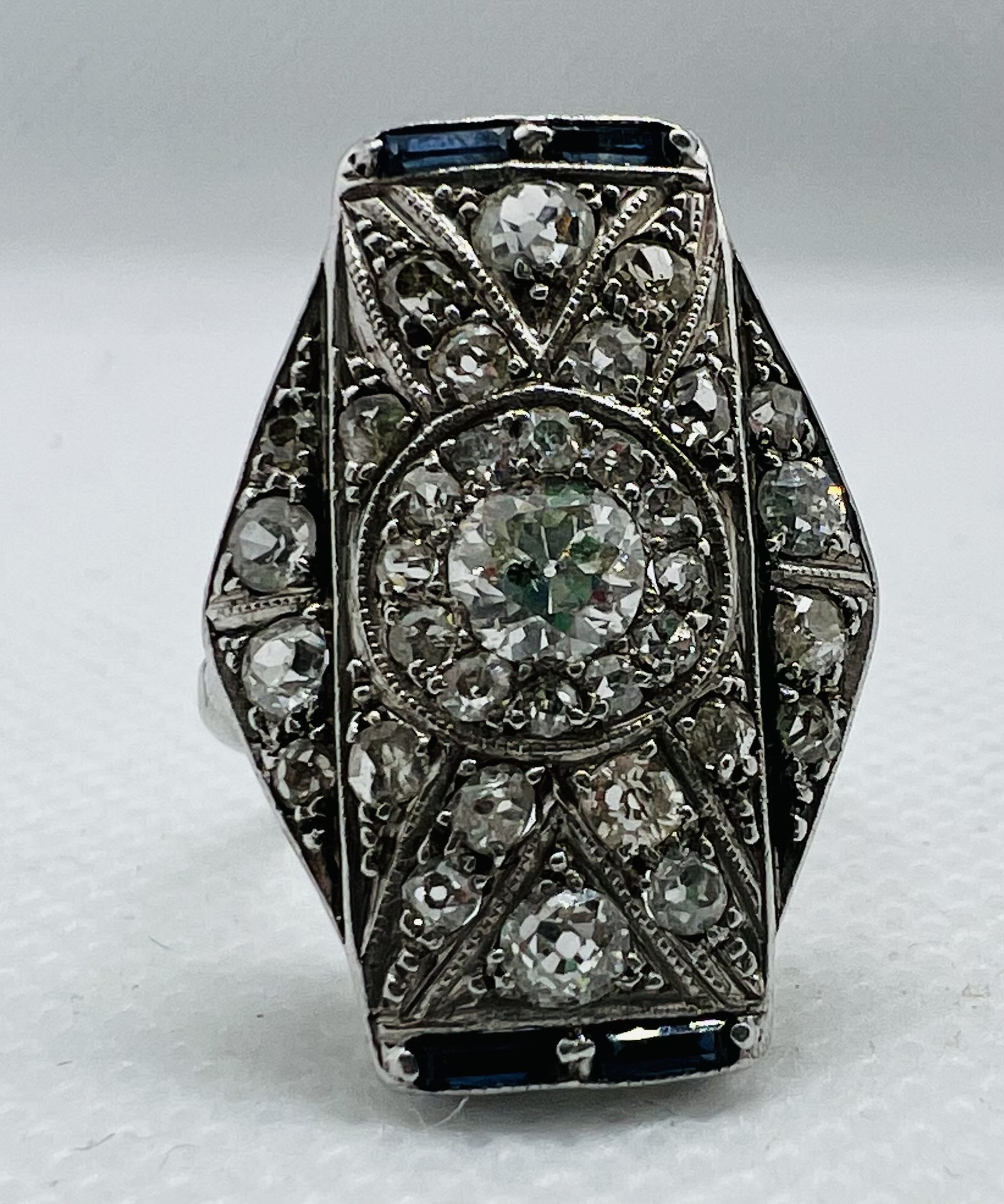 *******REOFFER JANUARY 12, 2024 ESTIMATE £900- £1,000.****** An Art Deco diamond and sapphire - Image 3 of 5