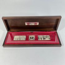 The Royal Standards boxed set of 3 silver medallions for the Queens Silver Jubilee