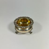 A Victorian silver mustard London 1846 sponsor RH. Approx 9cm diameter. Approx 154grams. Generally