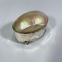 Mother of pearl sterling silver trinket box. Hallmarked for Henry Williamson Ltd, London, 1907,