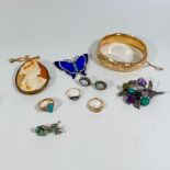 A collection of costume/9ct gold jewellery incorporating: - 15ct yellow gold dia/sapphire ring, some