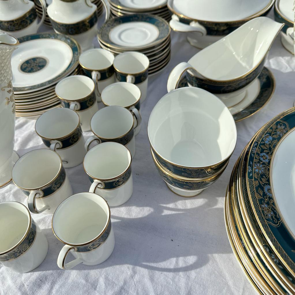 A large collection of Royal Doulton Carlyle dinner service This service was used as a prop in the - Image 15 of 19