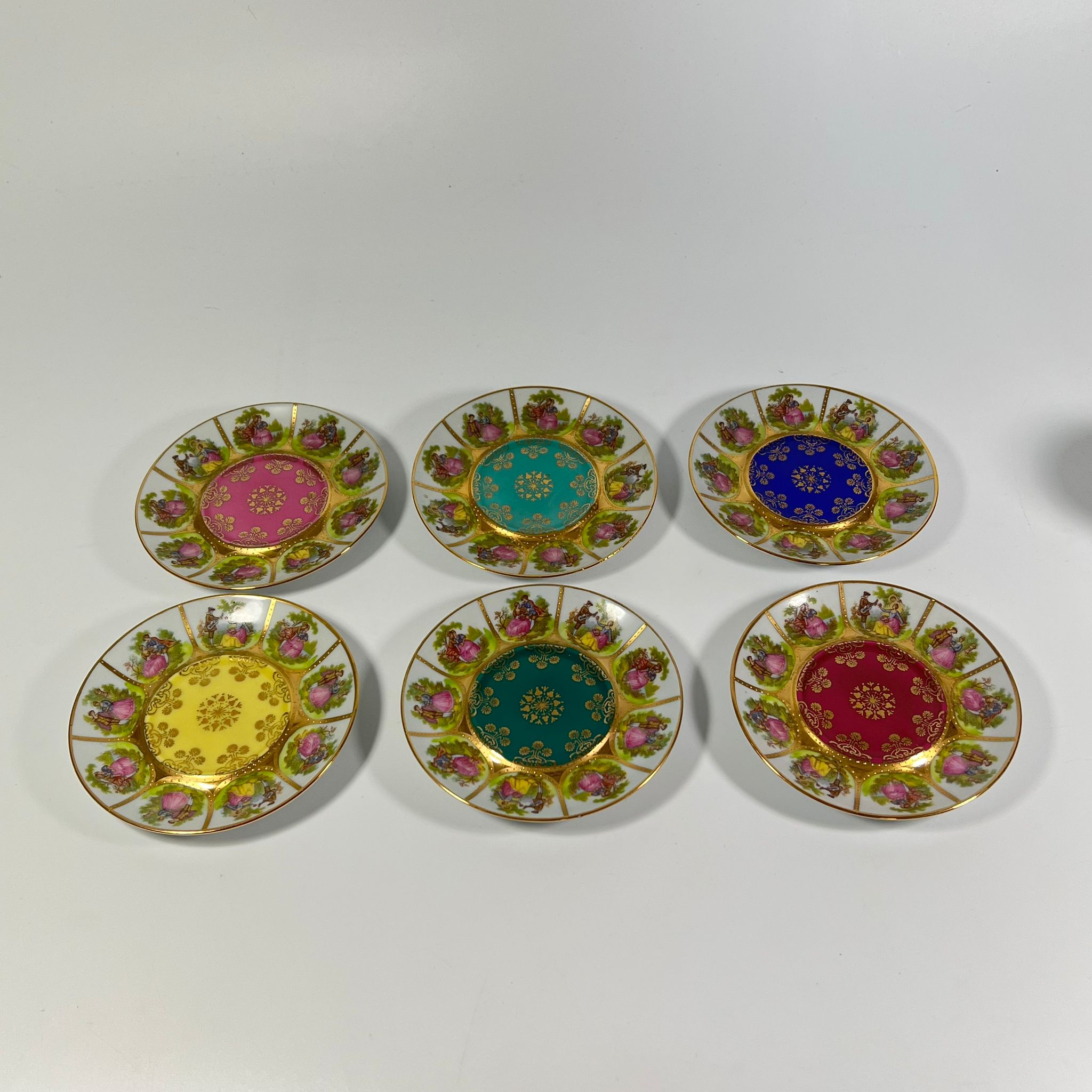 Set of 6 Karlsbad Porcelain Harlequin Demitasse Cups & Saucers - Image 4 of 4