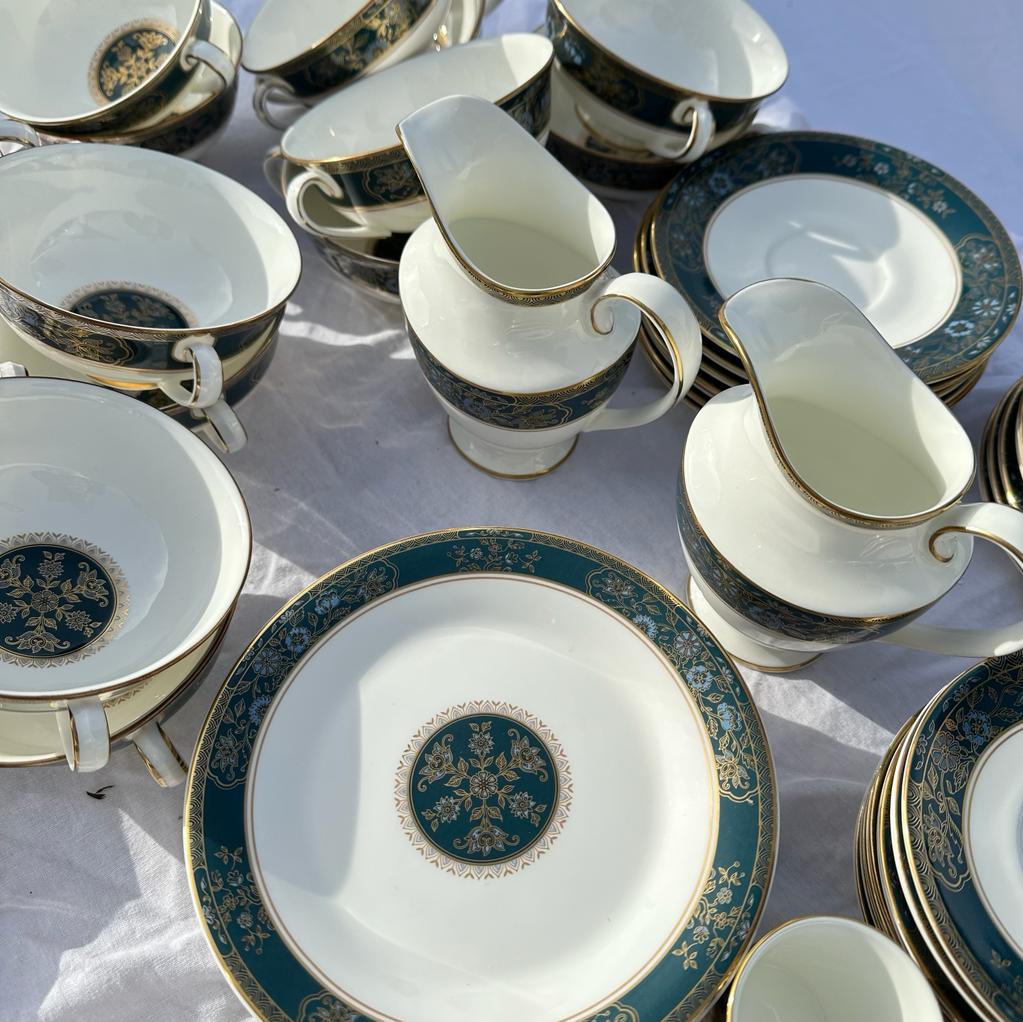 A large collection of Royal Doulton Carlyle dinner service This service was used as a prop in the - Image 7 of 19