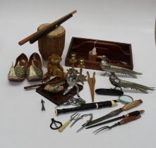 A mixed lot of collector's items, including horn handled carving tools, pewter, folding harp and