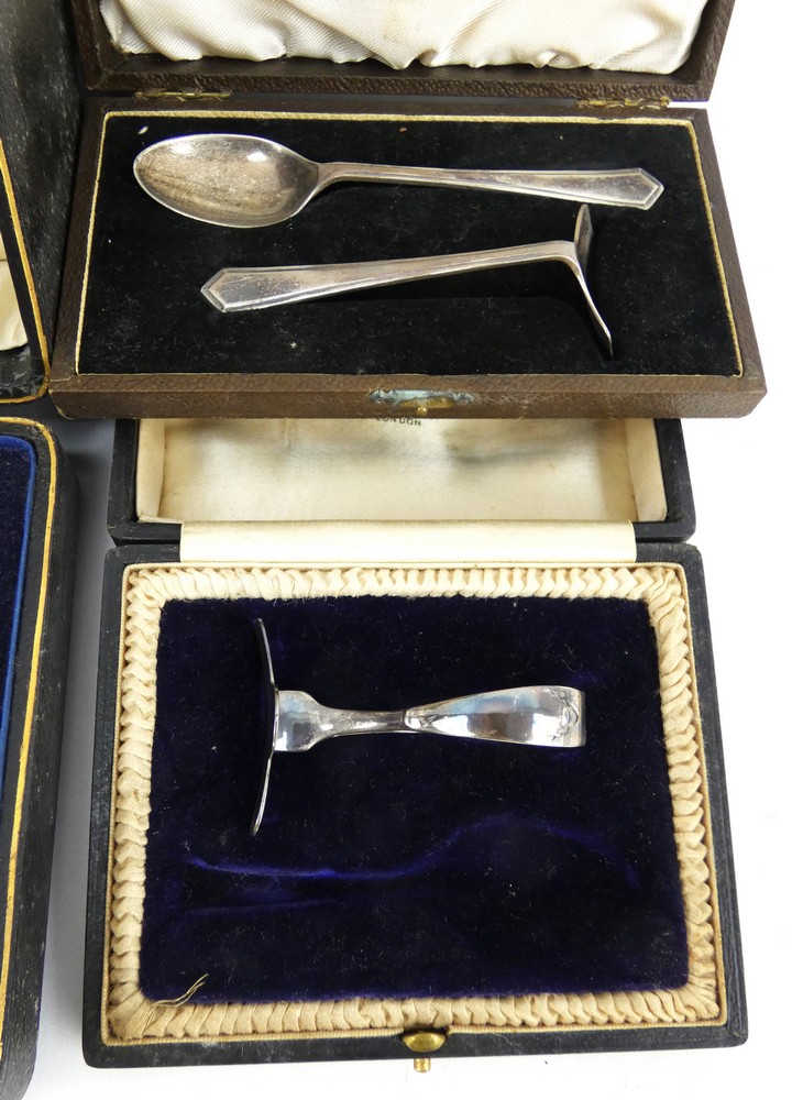 A boxed silver christening set, hallmarked 1918 and two other boxed silver christening sets. - Image 3 of 4