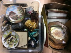 A mixed collection of ceramics, glass costume jewellery and other items to include; Doulton