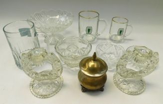 A collection of glass and mixed ceramics. 3 boxes.