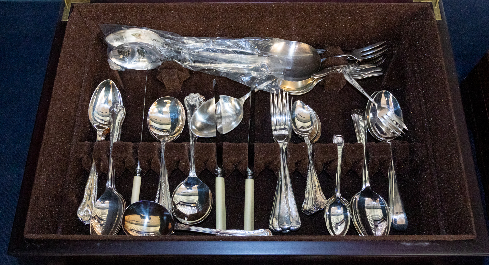 A modern mixed silver plated canteen of cutlery, mostly Arthur Price, but with other makes and - Image 3 of 3