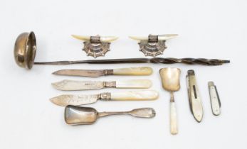 A collection of silver to include; a pair of Edwardian novelty silver and mother of pearl horn