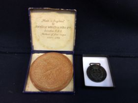An Italian Al Valore Medal, no ribbon, boxed, along with a boxed festival of Britain soap.