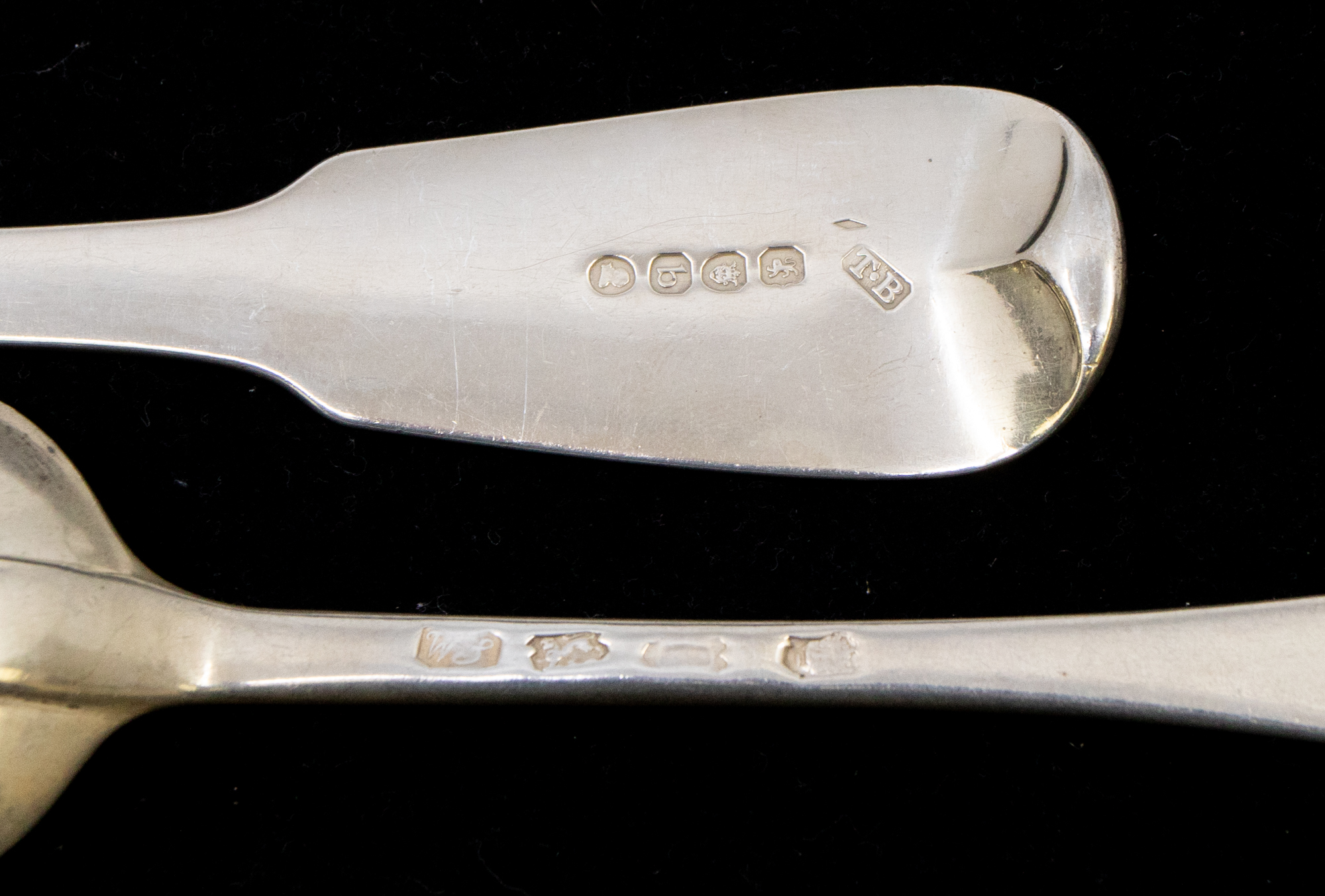 A George II Hanoverian silver dog nosed table spoon, engraved with a crest (lion) to reverse handle, - Image 2 of 2