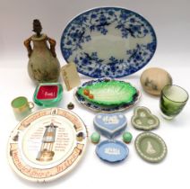 A collection of mixed ceramics and glass to include; blue and white Copeland Spode, prunus jar (no