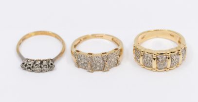 A diamond and 9ct gold set ring, comprising five pave set diamond details and alternate gold bars,