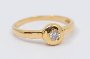 A diamond and 18ct gold ring, comprising a round brilliant cut diamond, diamond weight approx 0.