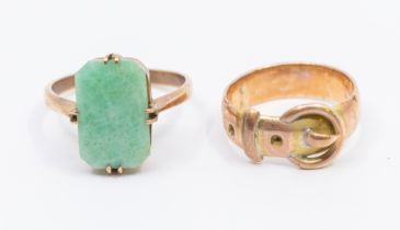 A jadeite and 9ct gold ring, comprising an rectangular cut stone approx 14 x 8mm, claw set to a